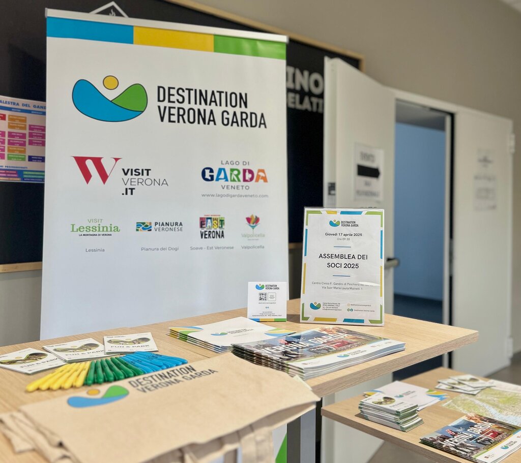 Accoglienza Assemblea Dei Soci, Sala Polivalente, Centro Civico Gandini