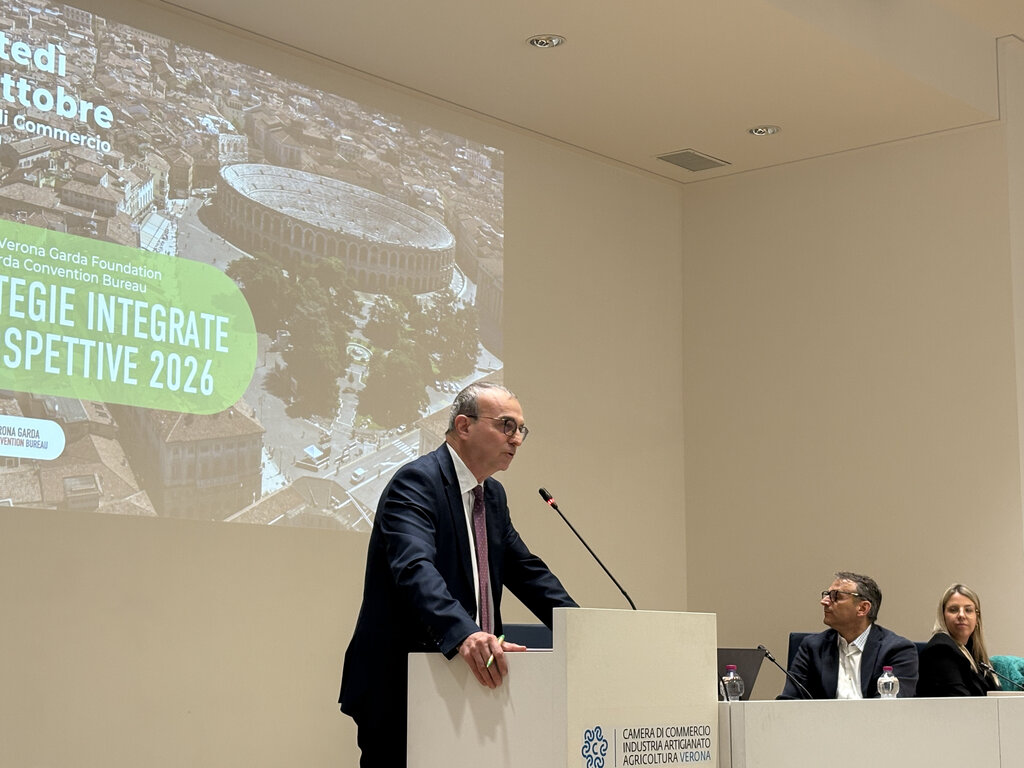 Nazzareno Giarola, Responsabile Convegnistica & Eventi 1 Nazzareno Giarola, Responsabile Convegnistica & Eventi 1