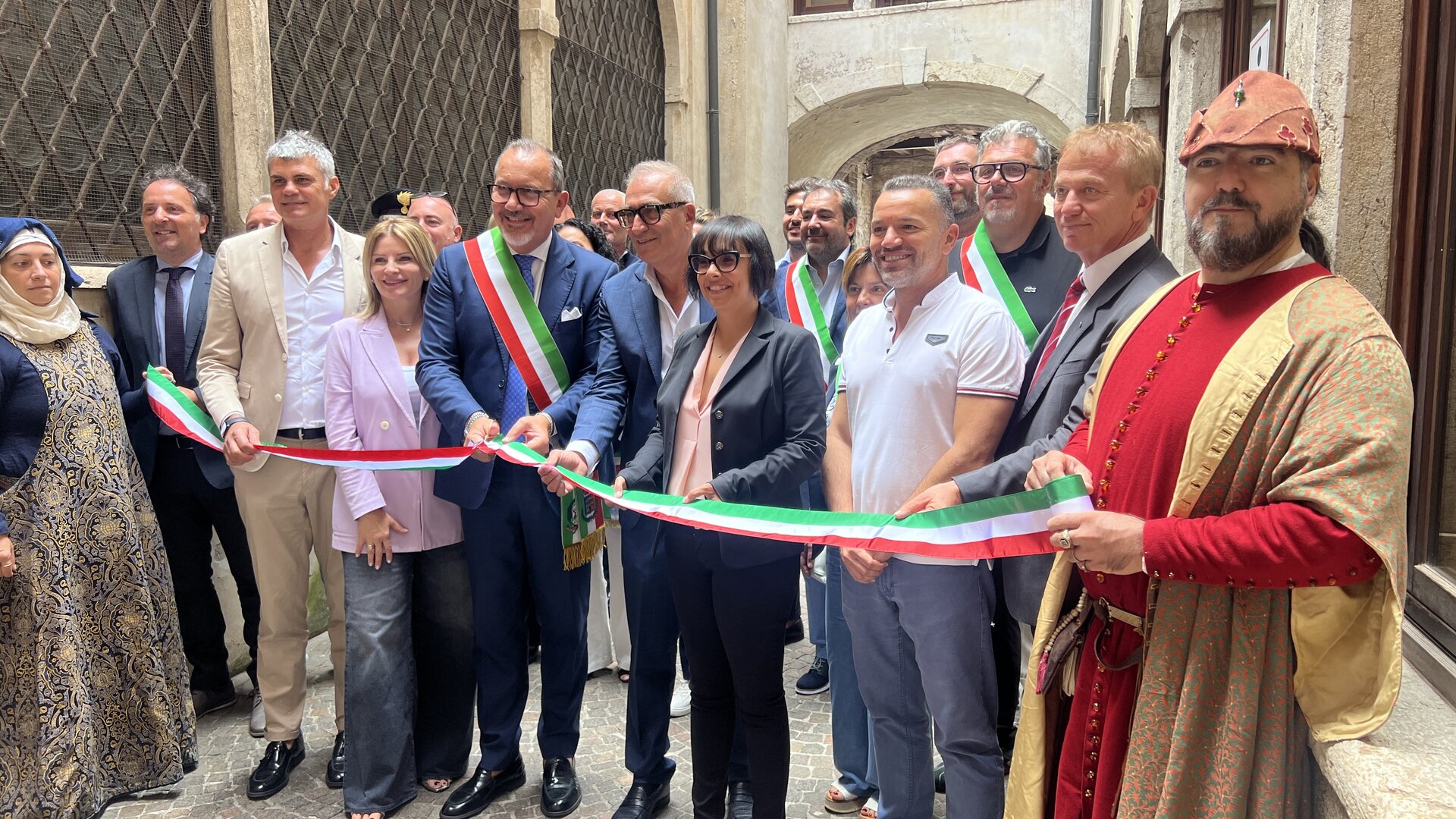 Villafranca e Destination Verona Garda inaugurano il nuovo Ufficio IAT al Castello Scaligero